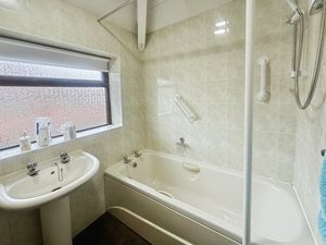 Photo 11- click for photo gallery